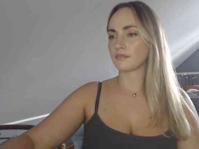 ScarlettXQueen webcam