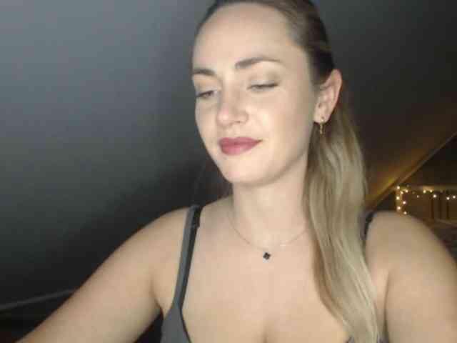 ScarlettXQueen webcam