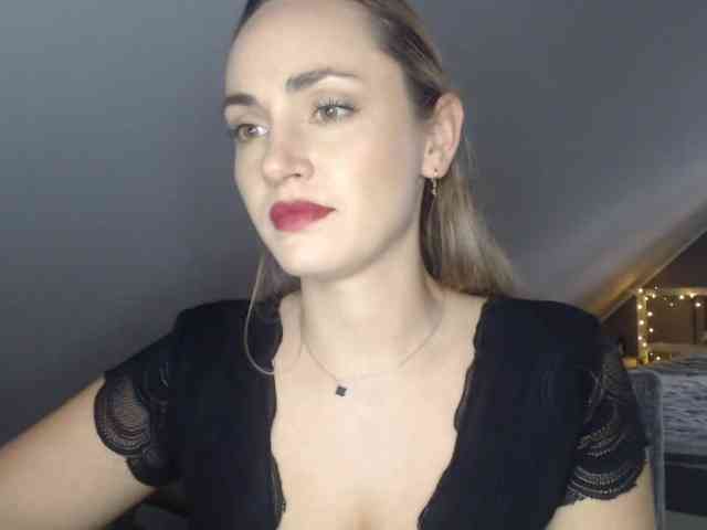 ScarlettXQueen webcam