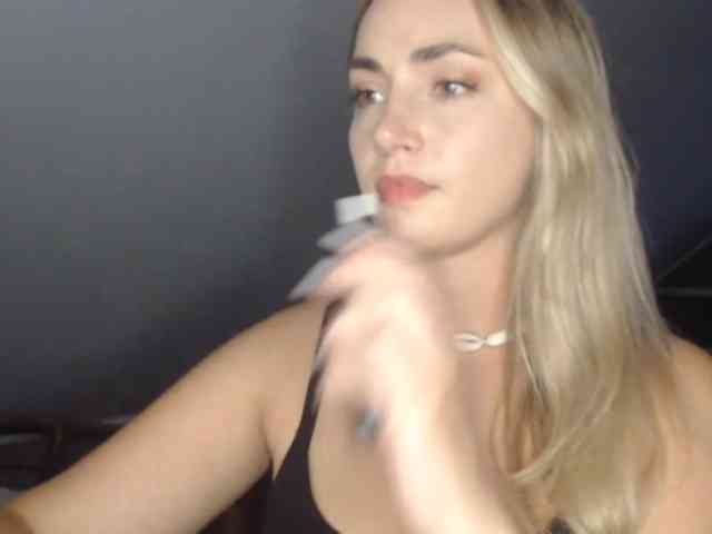 ScarlettXQueen webcam