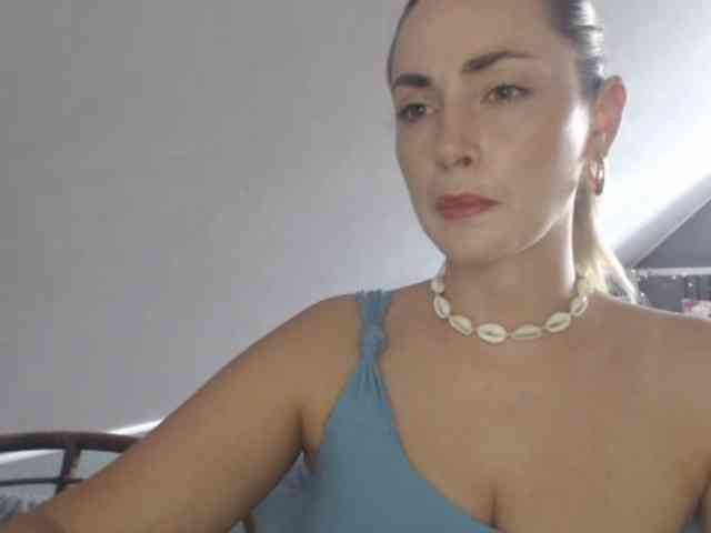 ScarlettXQueen webcam