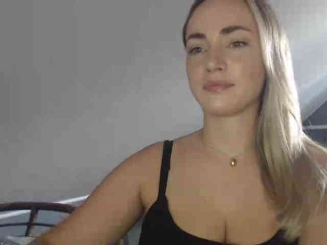 ScarlettXQueen webcam