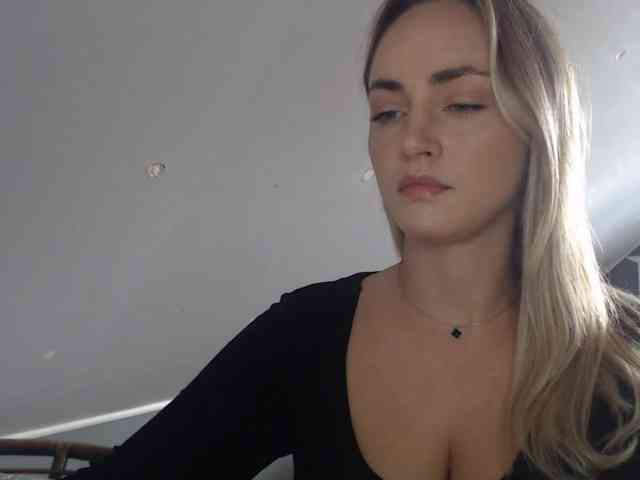 ScarlettXQueen webcam