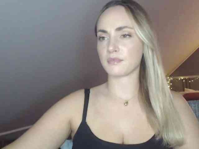 ScarlettXQueen webcam