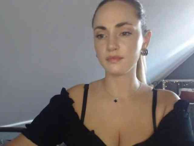 ScarlettXQueen webcam
