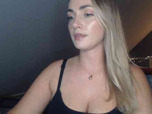 ScarlettXQueen webcam