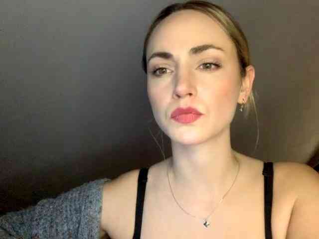 ScarlettXQueen webcam