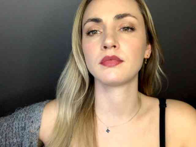ScarlettXQueen webcam
