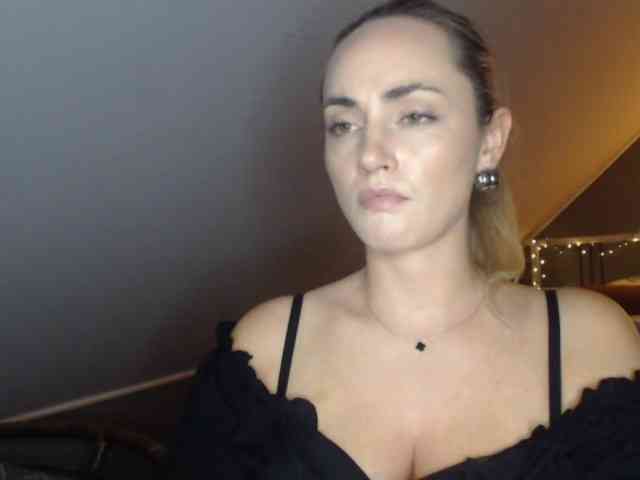 ScarlettXQueen webcam