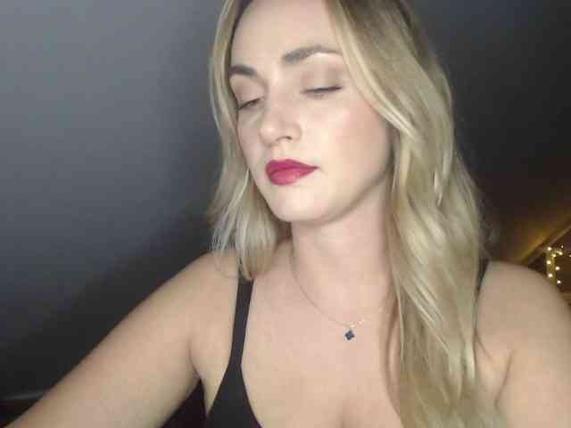 ScarlettXQueen webcam