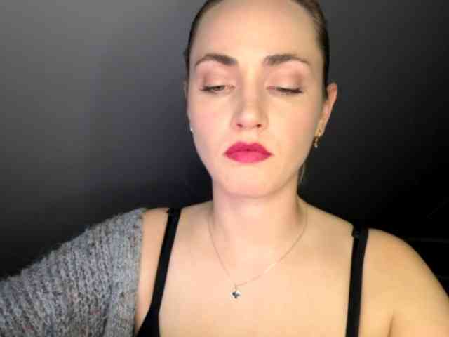 ScarlettXQueen webcam