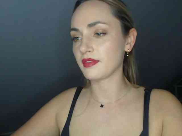 ScarlettXQueen webcam