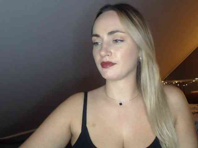 ScarlettXQueen webcam