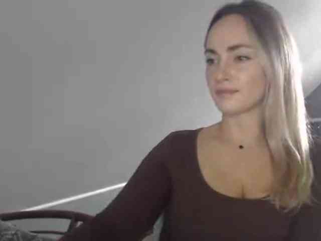 ScarlettXQueen webcam