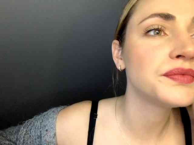 ScarlettXQueen webcam