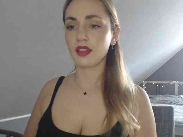 ScarlettXQueen webcam