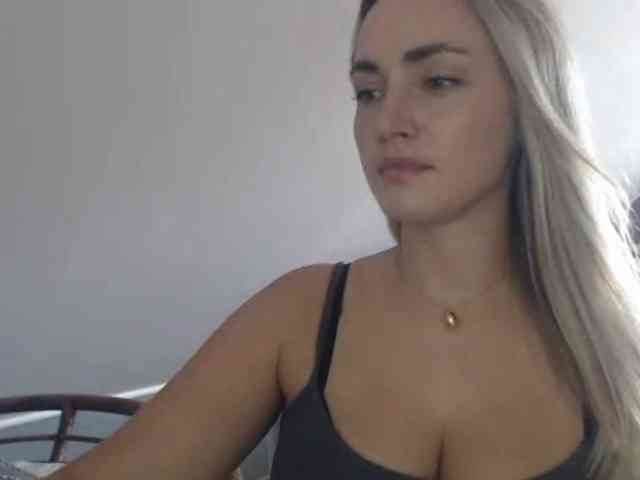 ScarlettXQueen webcam