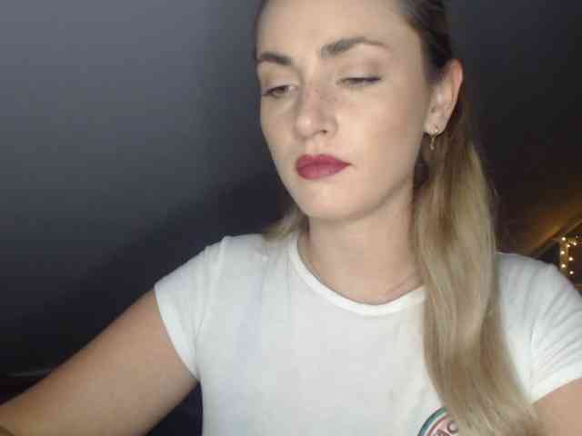 ScarlettXQueen webcam