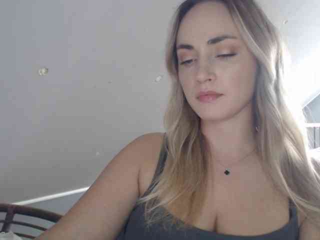ScarlettXQueen webcam