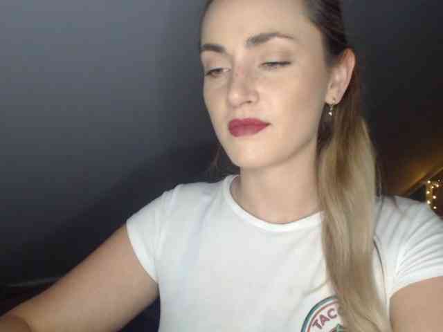 ScarlettXQueen webcam