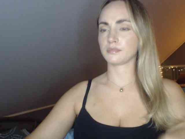 ScarlettXQueen webcam
