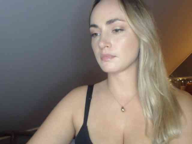 ScarlettXQueen webcam