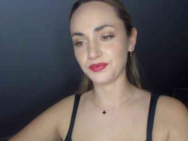 ScarlettXQueen webcam
