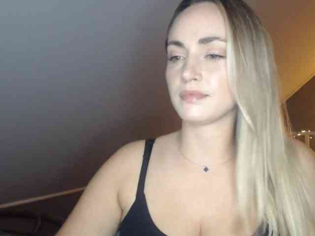 ScarlettXQueen webcam