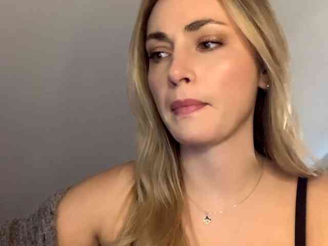 Model: ScarlettXQueen