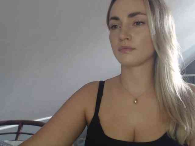 ScarlettXQueen webcam