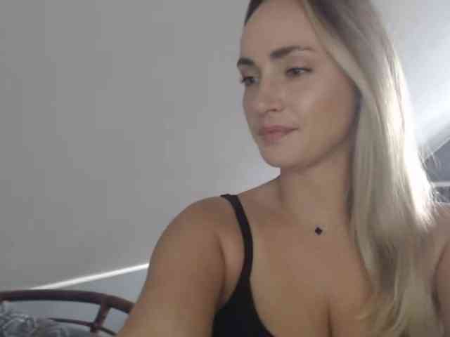 ScarlettXQueen webcam