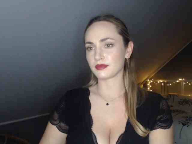 ScarlettXQueen webcam
