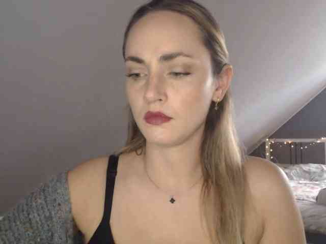 ScarlettXQueen webcam