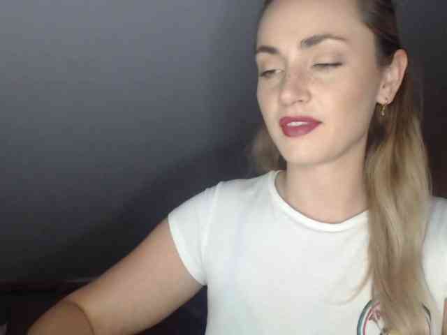 ScarlettXQueen webcam