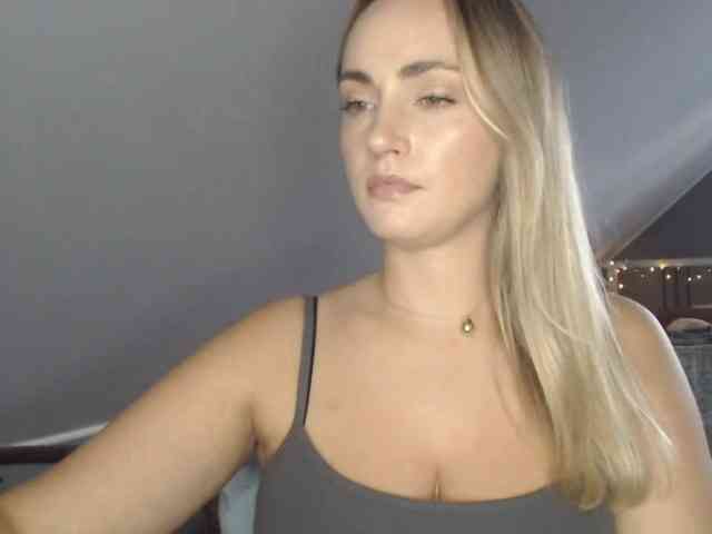 ScarlettXQueen webcam