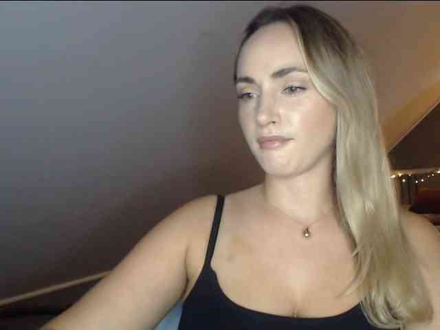 ScarlettXQueen webcam