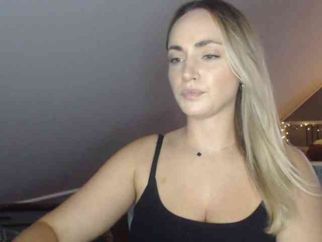 ScarlettXQueen webcam