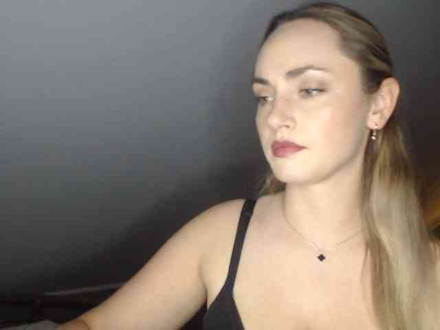 ScarlettXQueen webcam