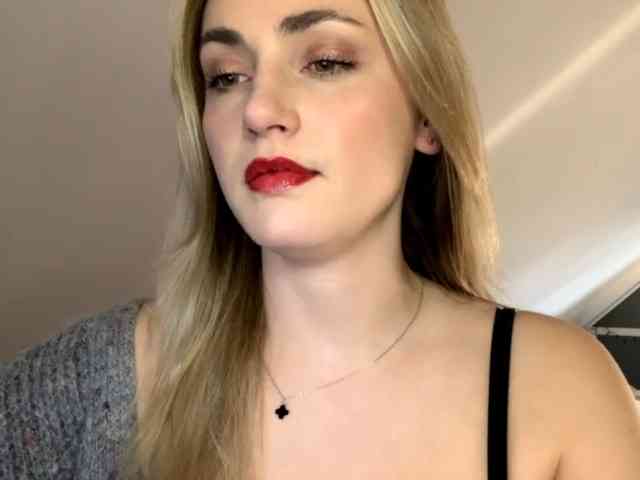ScarlettXQueen webcam