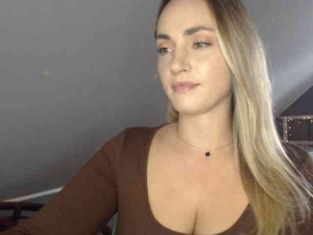 ScarlettXQueen webcam
