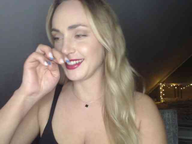 ScarlettXQueen webcam