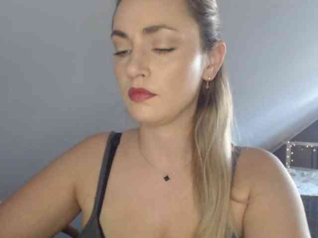 ScarlettXQueen webcam