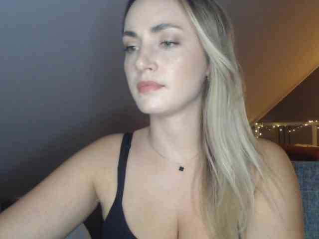 ScarlettXQueen webcam