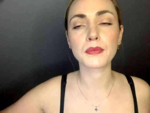 ScarlettXQueen webcam