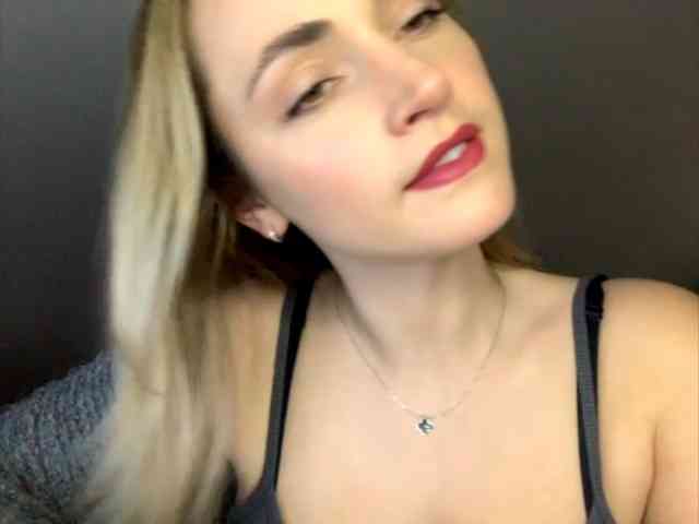 ScarlettXQueen webcam