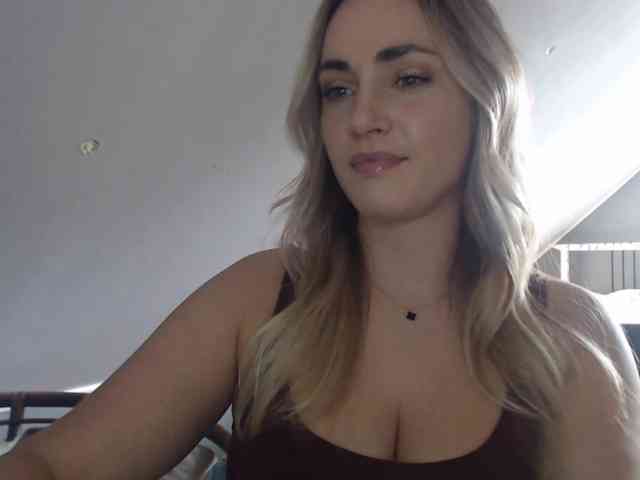 ScarlettXQueen webcam