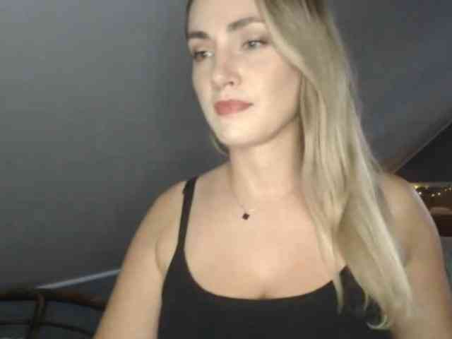 ScarlettXQueen webcam