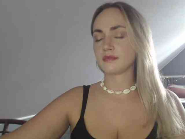 ScarlettXQueen webcam