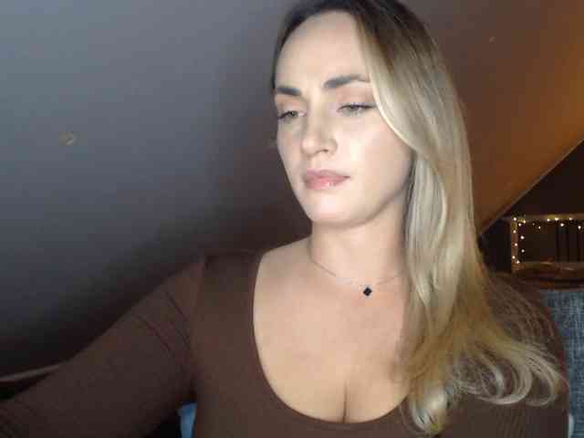ScarlettXQueen webcam