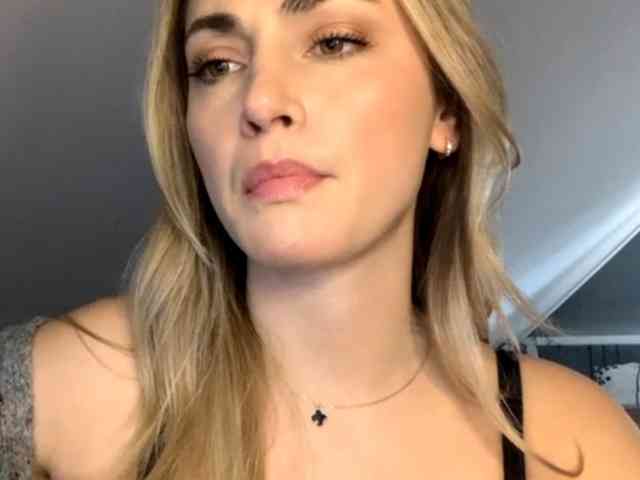 ScarlettXQueen webcam